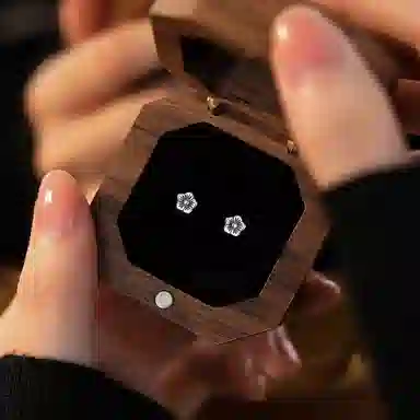 SHK S999