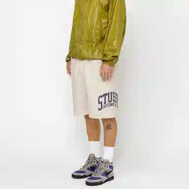 Stussy SS24 FLEECE SHORT INTERNATIONAL Logo