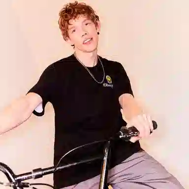 Champion x SMILEY SS22 T