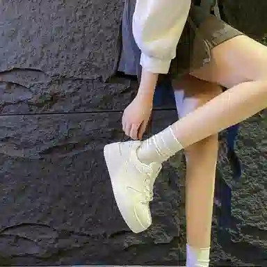 超纤皮 小众 面包鞋 厚底增高 潮流 时尚 百搭 青春学院风 防滑减震耐磨 低帮 板鞋 女款 米白 礼盒版