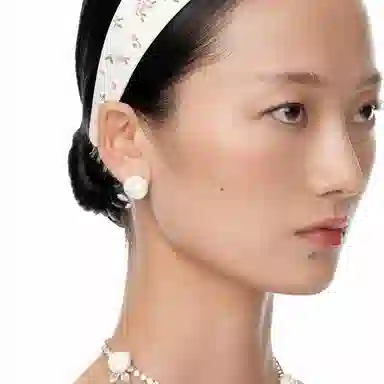 YVMIN Rose Ceramic Earrings