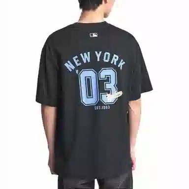 MLB T