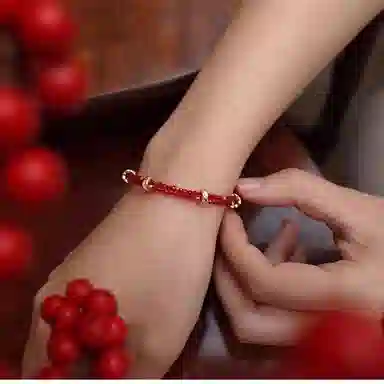 【强运势】 指尖瑰宝 平安喜乐本命年 新中式串珠显白双层编织叠戴 天然红 玛瑙 手链 女款