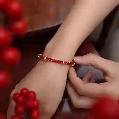 【强运势】 指尖瑰宝 平安喜乐本命年 新中式串珠显白双层编织叠戴 天然红 玛瑙 手链 女款