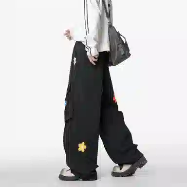 CREAZIONI LA FANTASIA E MOBILE