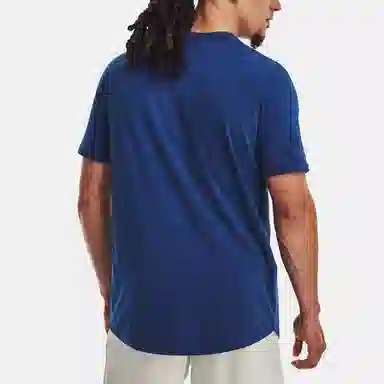 Under Armour T