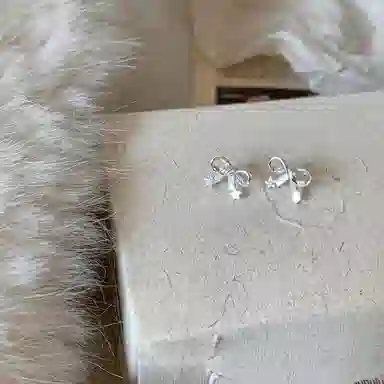 韵系 精致小巧蝴蝶结 铜镀金 耳钉 女款