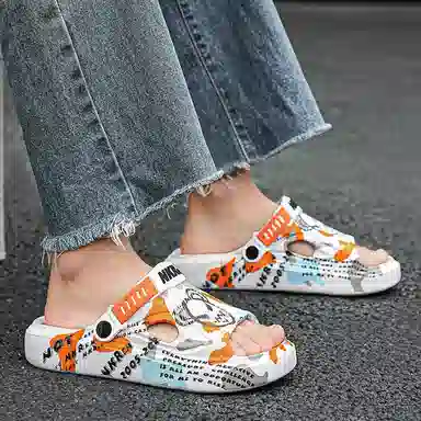 EASTERN CAMEL ins EVA