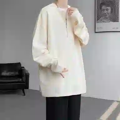URBAN AUTHENTIC T