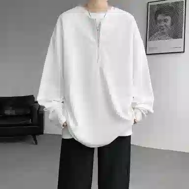 URBAN AUTHENTIC T