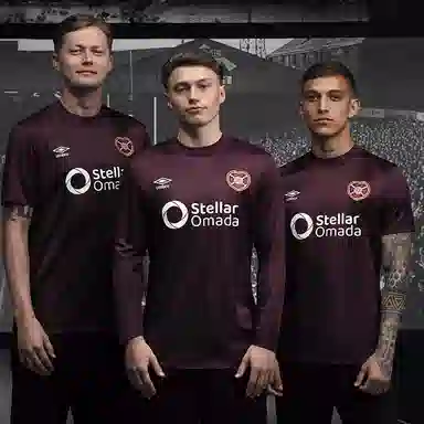 Umbro Hearts 24/25 Home Shirt