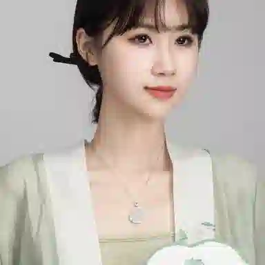 色菲尔 喜乐弥勒佛吊坠 新中式国风笑脸大肚佛公 气质优雅高级清透感 玉髓 玉石项链 女款 闺蜜女友礼盒装