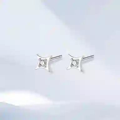 希遇 闪耀星星 百搭小巧轻奢风通勤星芒 简约时尚精致 合金 耳钉 女款