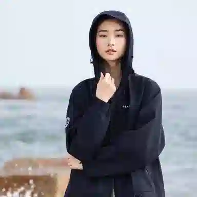 企鹅  连帽拉链户外百搭  防水防风冲锋衣 男女同款