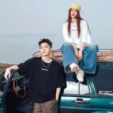 Fakeyoung T