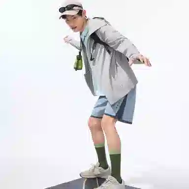 蕉下 超透气全遮光防紫外线凉感吸湿速干宽松利落高弹性 户外休闲通勤 防晒服 男款