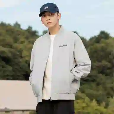 快鱼 美式复古简约个性花体字母印花设计感青少年纯色基础款宽松休闲时尚百搭飞行教练长袖外套夹克 男女同款