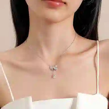 S925