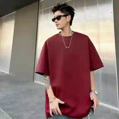 URBAN AUTHENTIC T