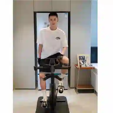 AYEA Butterfly Clock Print T-Shirt