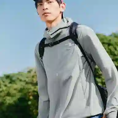 蕉下 超薄吸湿速干高弹防紫外线连帽长袖纯色防晒服 男款