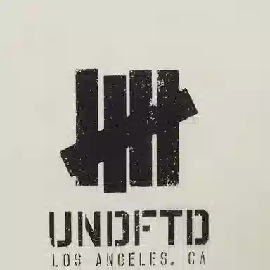 UNDEFEATED SS25 LogoT