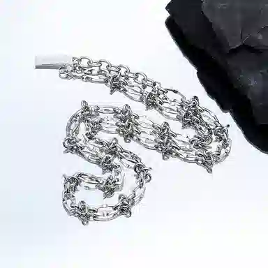 ENFANTIN Thorns Necklace