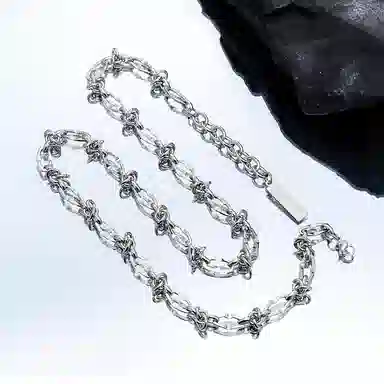 ENFANTIN Thorns Necklace