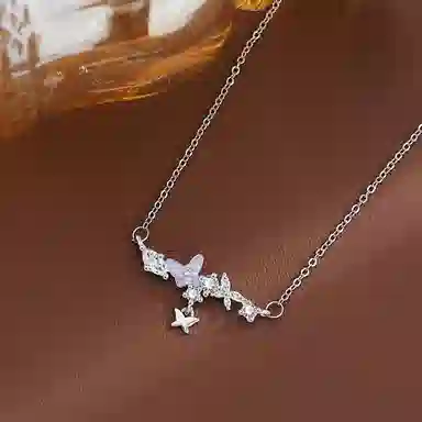 色菲尔 繁花蝶舞锁骨链 精致轻奢时尚百搭森系甜美少女 日常通勤学生 铜 项链 女款