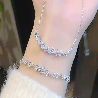 S925