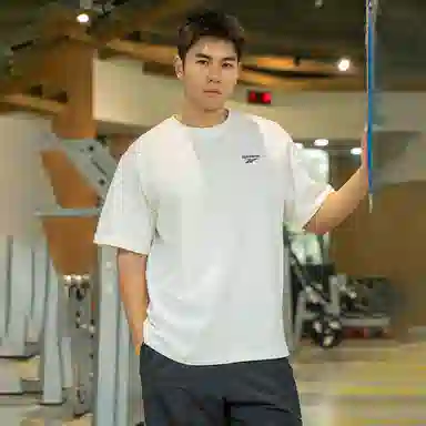 Reebok T
