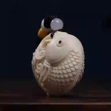 素于 【年年有鱼】国潮新中式八方来财平安喜乐文玩随后居家茶宠高级上岸盘玩#好运再造 象牙果 菩提类手把件 男女同款情侣款