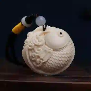 素于 【年年有鱼】国潮新中式八方来财平安喜乐文玩随后居家茶宠高级上岸盘玩#好运再造 象牙果 菩提类手把件 男女同款情侣款