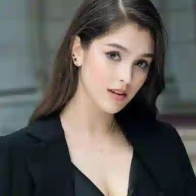 Lanying Moon Crystal Necklace