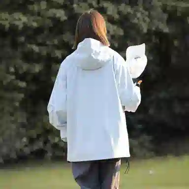依文  简约字母宽松休闲连帽  防水防风透气保暖冲锋衣 男女同款