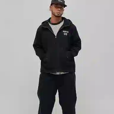 UNDEFEATED SS25