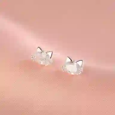 金瑞邦 爆闪猫咪  甜美可爱 精致小巧 高级简约 轻奢设计感 小众百搭显白 #好运 琉璃 耳钉 女款