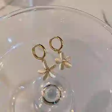 彤彤兔 镶钻花朵简约 合金 耳钉 女款