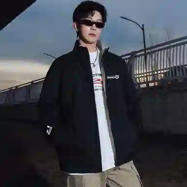 王者荣耀 鲁班七号星空梦想款 美式复古高街纯色设计字母户外防风潮流休闲宽松立领工装机能风无性别通勤舒适夹克外套 男女同款