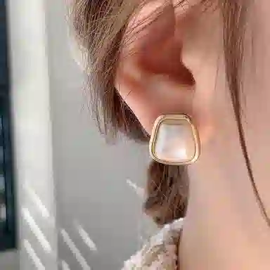 彤彤兔 轻奢几何简约 合金 耳钉 女款
