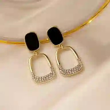 彤彤兔 黑色几何方块 合金 耳钉 女款