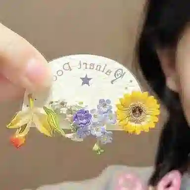 素 春意盎然 童话感森系元气花卉多巴胺小众设计感耳夹无耳洞 合金 耳钉 女款