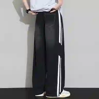 LIGHTNING MONSTER logo