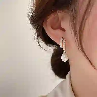 彤彤兔 轻奢贝壳珍珠 合金 耳环 女款