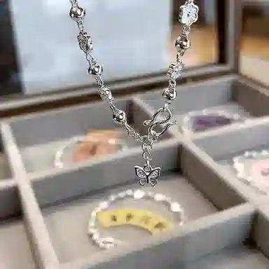 999