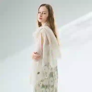 ELLE