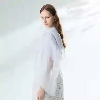 ELLE