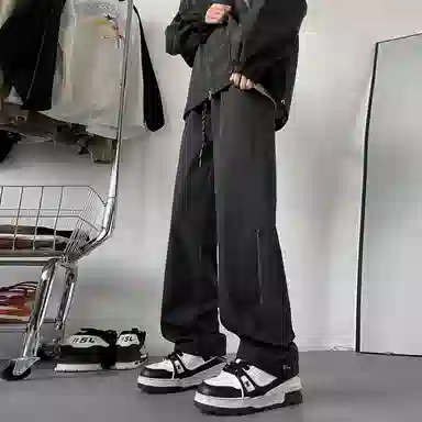 八哥 加绒加厚美式高街户外机能层次褶皱拼接拉链设计防风防水伞兵纯色简约基础款宽松直筒阔腿垂感工装微喇休闲裤 男女同款