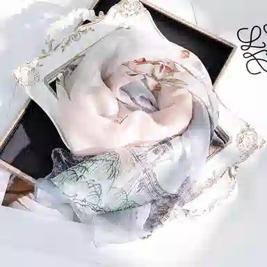 上海故事 春满山雪纺长巾出游外搭国风印花气质仙仙 桑蚕丝 丝巾 女款