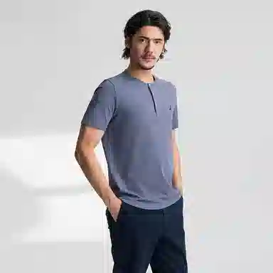 NAUTICA T